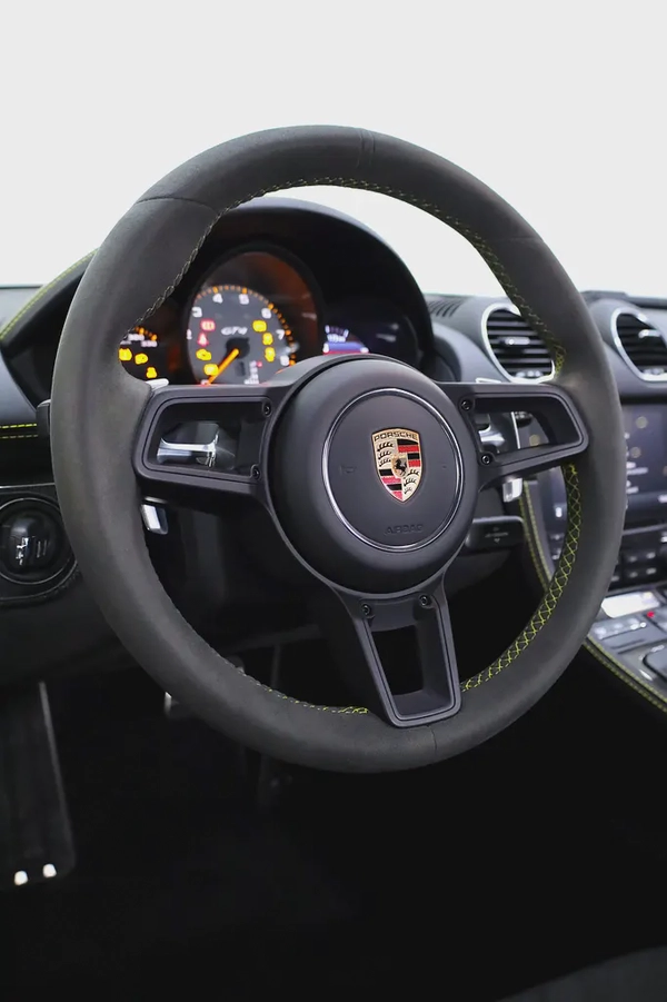 PORSCHE GT4 CARBON PACKAGE + PREMIUM RIMS + FULLY LOADED + WARRANTY UNTIL JUNE 2027
