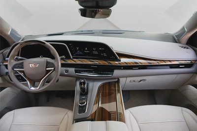CADILLAC ESCALADE - ESV 4WD - PREMIUM LUXURY  - 2023 - FULLY LOADED - AMZING CONDITION-11