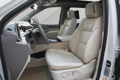 CADILLAC ESCALADE - ESV 4WD - PREMIUM LUXURY  - 2023 - FULLY LOADED - AMZING CONDITION-8