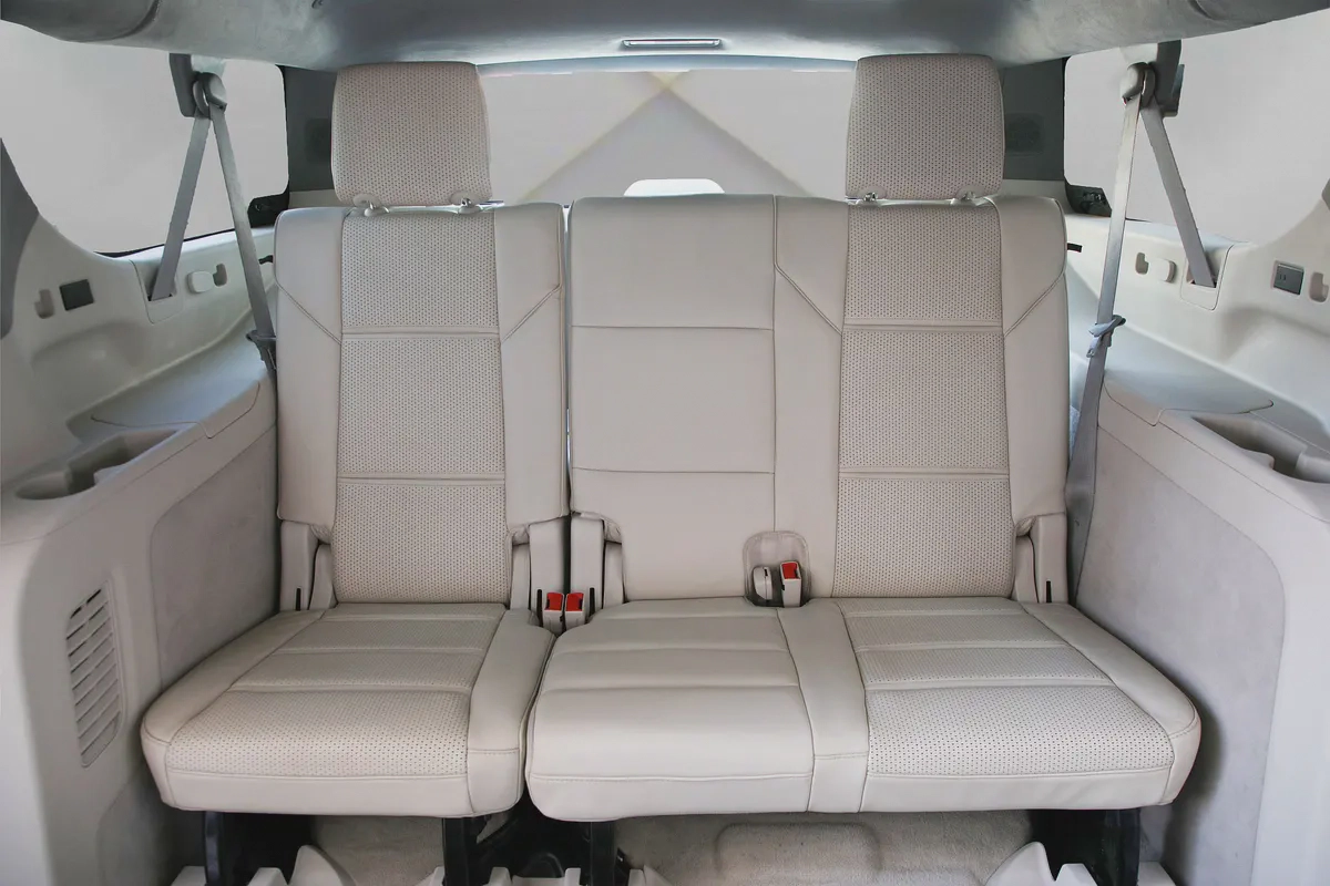 CADILLAC ESCALADE - ESV 4WD - PREMIUM LUXURY  - 2023 - FULLY LOADED - AMZING CONDITION-18-18