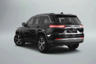 2,853 AED / 60 months | 0% DP | 2023 Jeep Grand Cherokee Limited + /  Jeep Warranty-1