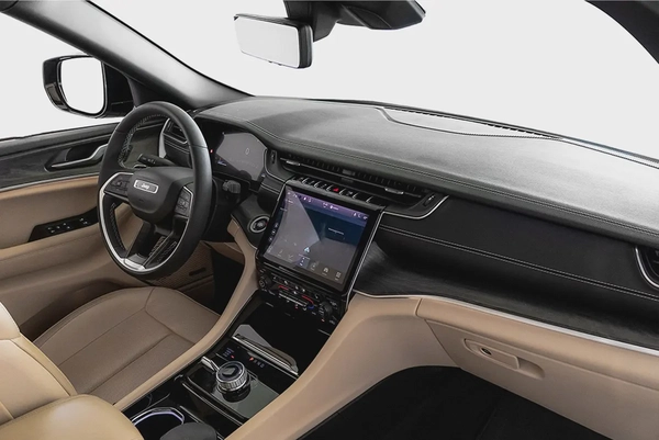 2,853 AED / 60 months | 0% DP | 2023 Jeep Grand Cherokee Limited + /  Jeep Warranty