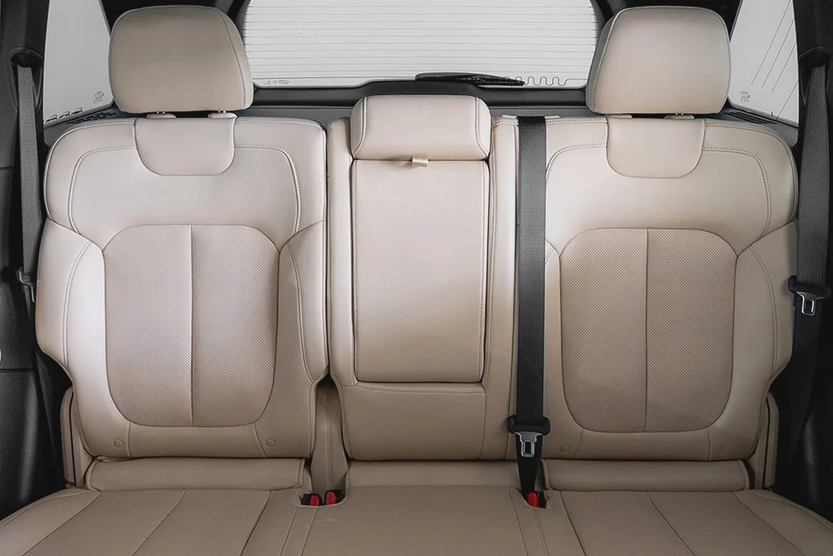 2,853 AED / 60 months | 0% DP | 2023 Jeep Grand Cherokee Limited + /  Jeep Warranty-12-12
