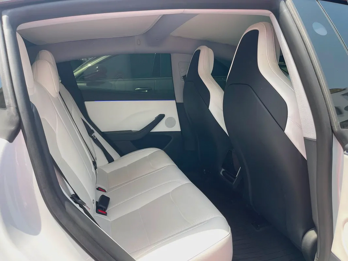 3,622 P.M | 0% Down-Payment | Tesla Warranty | Mint Condition-9-9