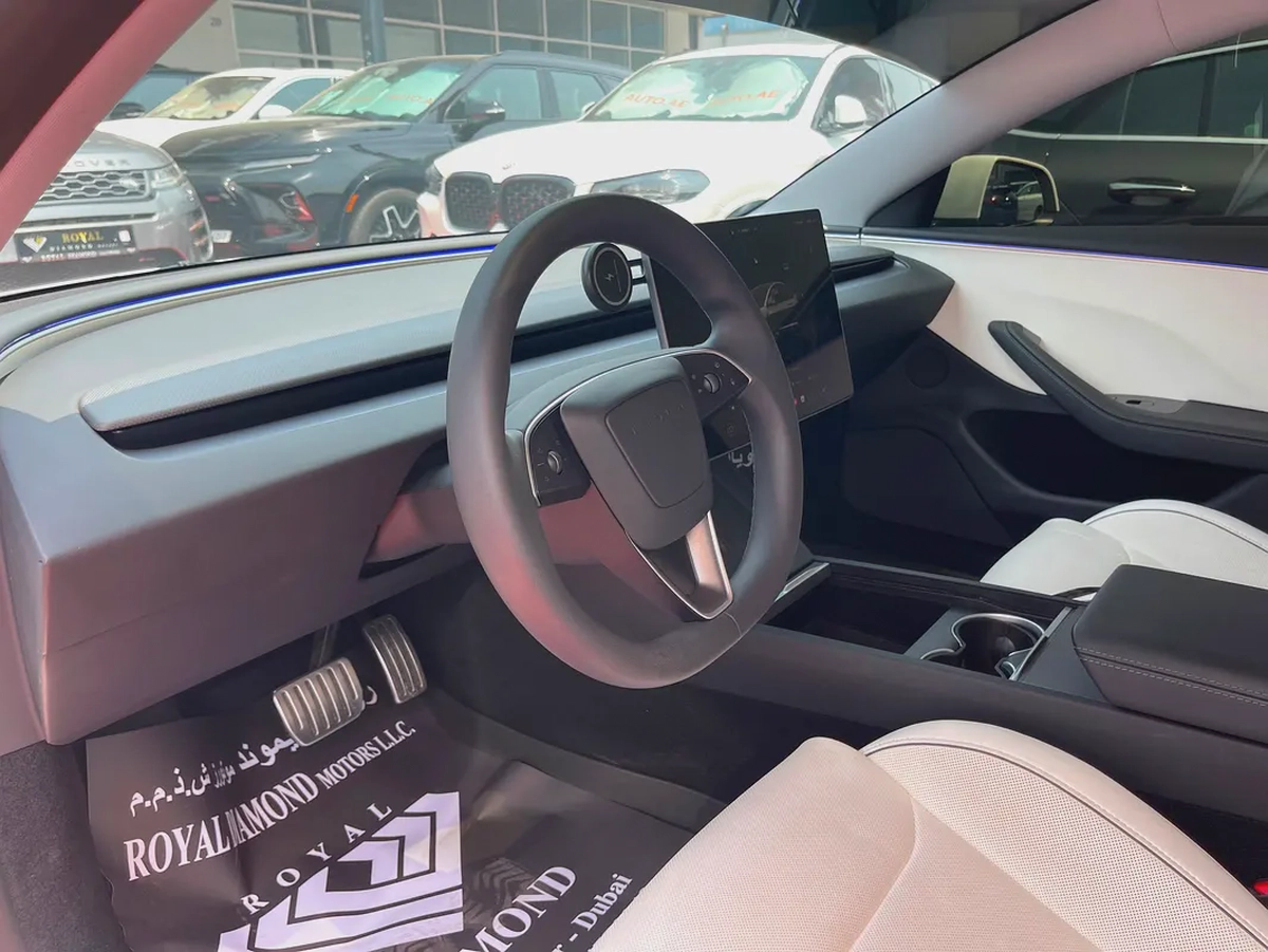 3,622 P.M | 0% Down-Payment | Tesla Warranty | Mint Condition-6-6