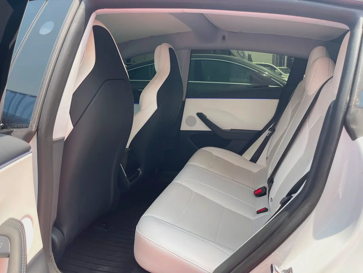 3,622 P.M | 0% Down-Payment | Tesla Warranty | Mint Condition-8-8