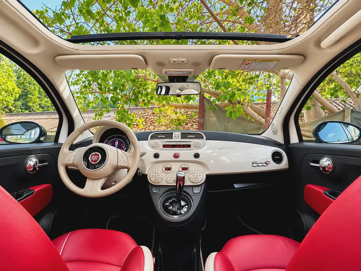 🇮🇹☀️ Fiat 500 Convertible | GCC Specs | Well Maintained-3-3