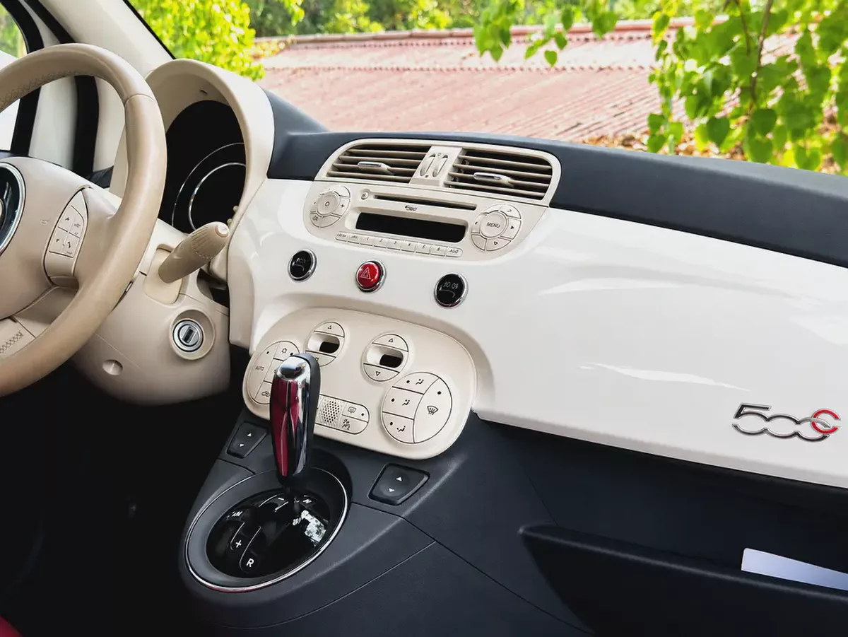 🇮🇹☀️ Fiat 500 Convertible | GCC Specs | Well Maintained-8-8