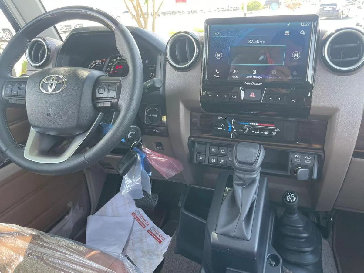 Toyota Land Cruiser TOYOTA LANDCRUISER LC76 2.8 DIESEL MODEL YEAR 2026-3-0