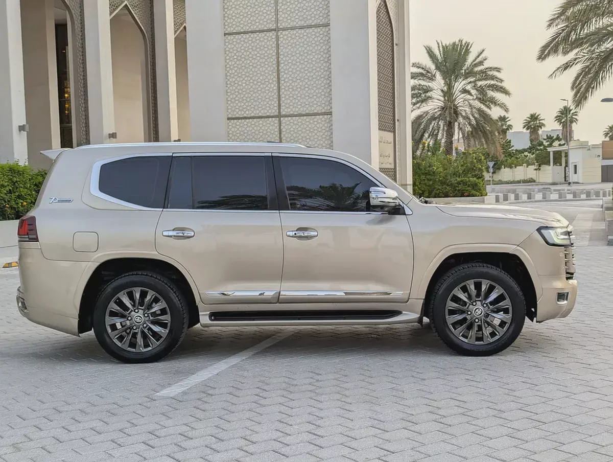 Pristine Toyota Land Cruiser 2011 | GCC Specs | Facelift To 2024 Full New Condition With Low KM-19-19