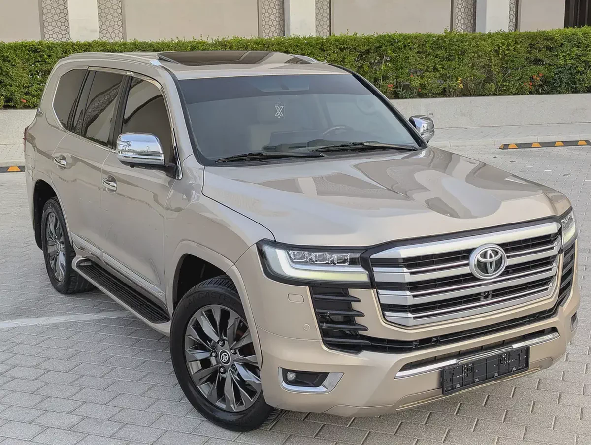Pristine Toyota Land Cruiser 2011 | GCC Specs | Facelift To 2024 Full New Condition With Low KM-1-1