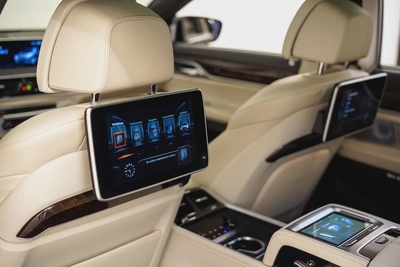 AED 4101 PM | BMW 750Li X drive 2016 | ONE OF VIP EDITION | FULL AGENCY SERVICE HISTORY | HIGH SPECS-19