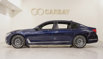 AED 4101 PM | BMW 750Li X drive 2016 | ONE OF VIP EDITION | FULL AGENCY SERVICE HISTORY | HIGH SPECS-3