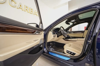 AED 4101 PM | BMW 750Li X drive 2016 | ONE OF VIP EDITION | FULL AGENCY SERVICE HISTORY | HIGH SPECS-8
