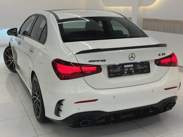 MERCEDES-BENZ A35-( AMG ENGINE) 5000KM-only 2024-UNDER WARRANTY  SERVICE-contract till 105000KM