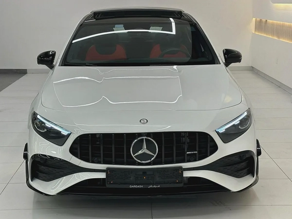MERCEDES-BENZ A35-( AMG ENGINE) 5000KM-only 2024-UNDER WARRANTY  SERVICE-contract till 105000KM
