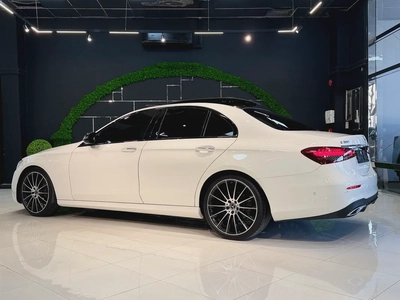 Mercedes-Benz E 300 - 2021 - GCC Specs - Excellent Condition-8