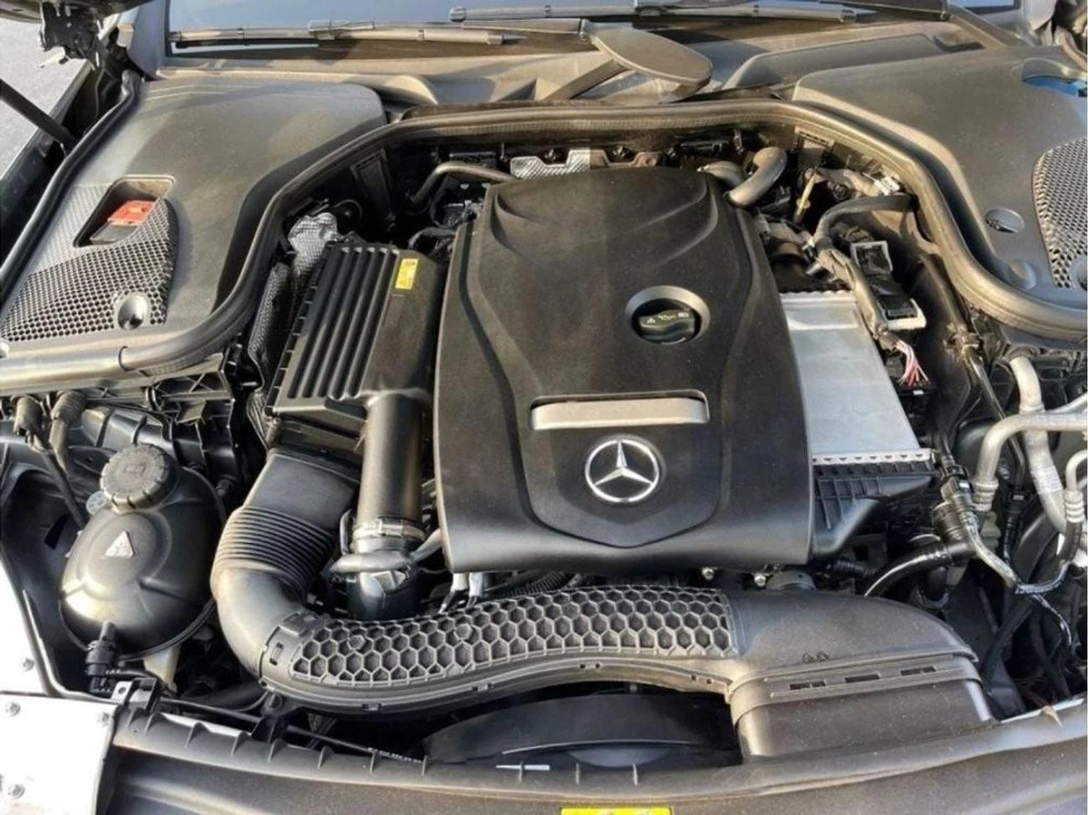 Mercedes Benz E200 Std
