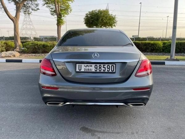 Mercedes Benz E200 Std
