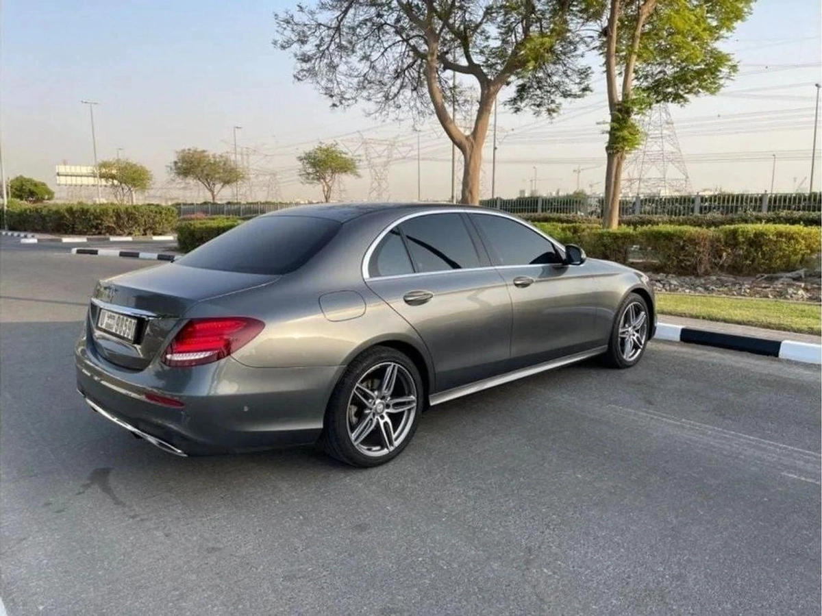 Mercedes Benz E200 Std