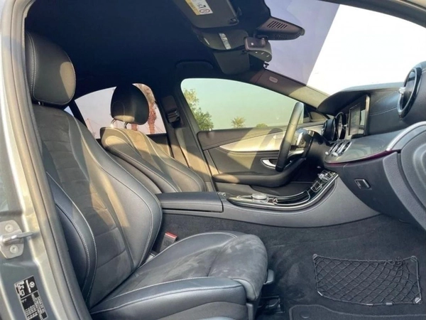 Mercedes Benz E200 Std