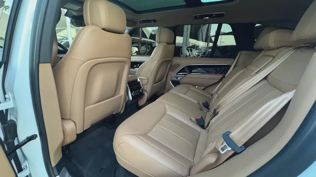 رنج روفر فوج موديل ٢٠٢٣ وارد امريكا كلين تايتل صبغ وكالة Range  Rover P400 SE 2023 | American Spec-11-11