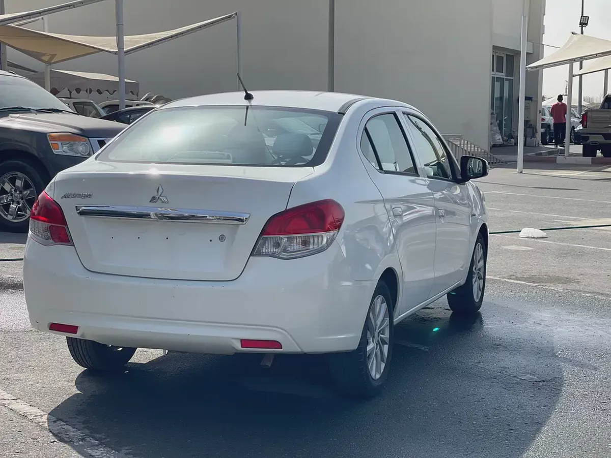 Mitsubishi Attrage GLS 2019 - GCC Specs - Excellent Condition-2-2