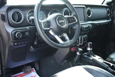 RUBICON 4XE ( PHEV ) 2023 | BLACK LIKE-8