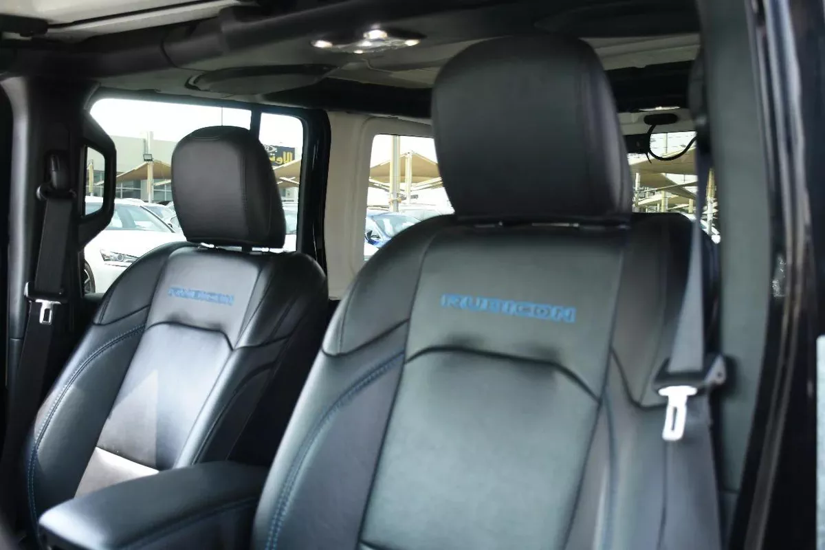 RUBICON 4XE ( PHEV ) 2023 | BLACK LIKE-2-2