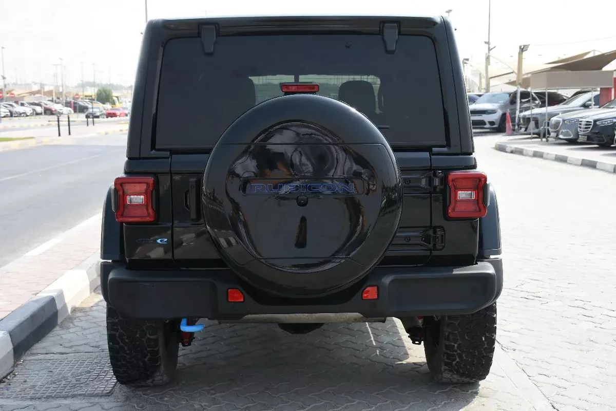 RUBICON 4XE ( PHEV ) 2023 | BLACK LIKE-6-6