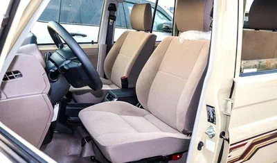 Toyota Land Cruiser Pick Up Toyota Land Cruiser Pick Up LC79 DC, 2.8L Turbo Diesel 4WD AT-10