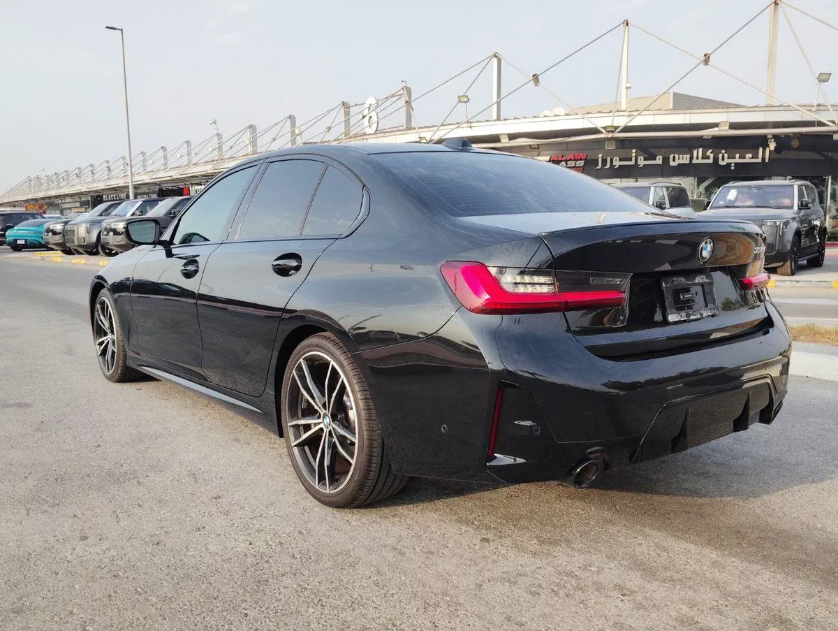 BMW 330i M SPORT-8-0