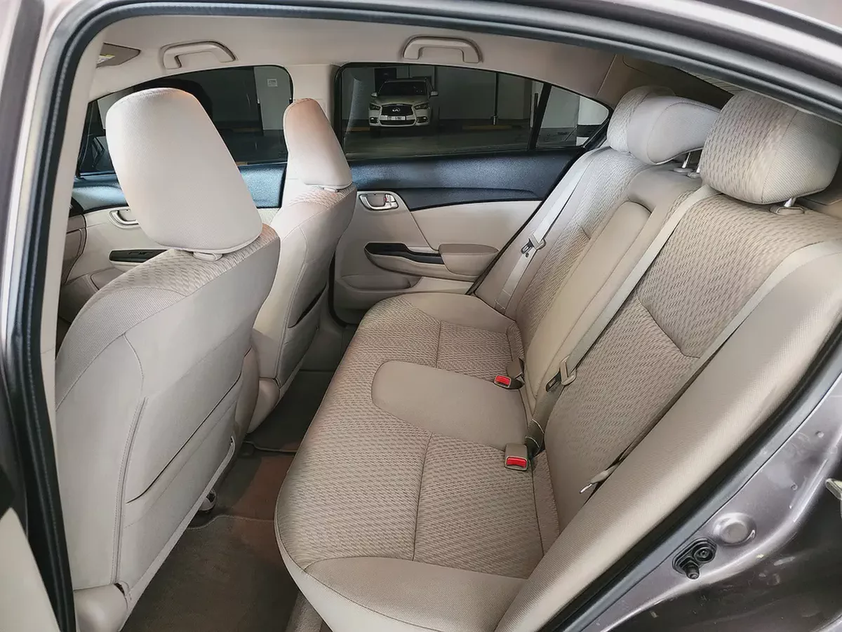 Honda Civic 1.8 EXi 2015 Model GCC Specs With Full Service History In Perfect Condition-9-9