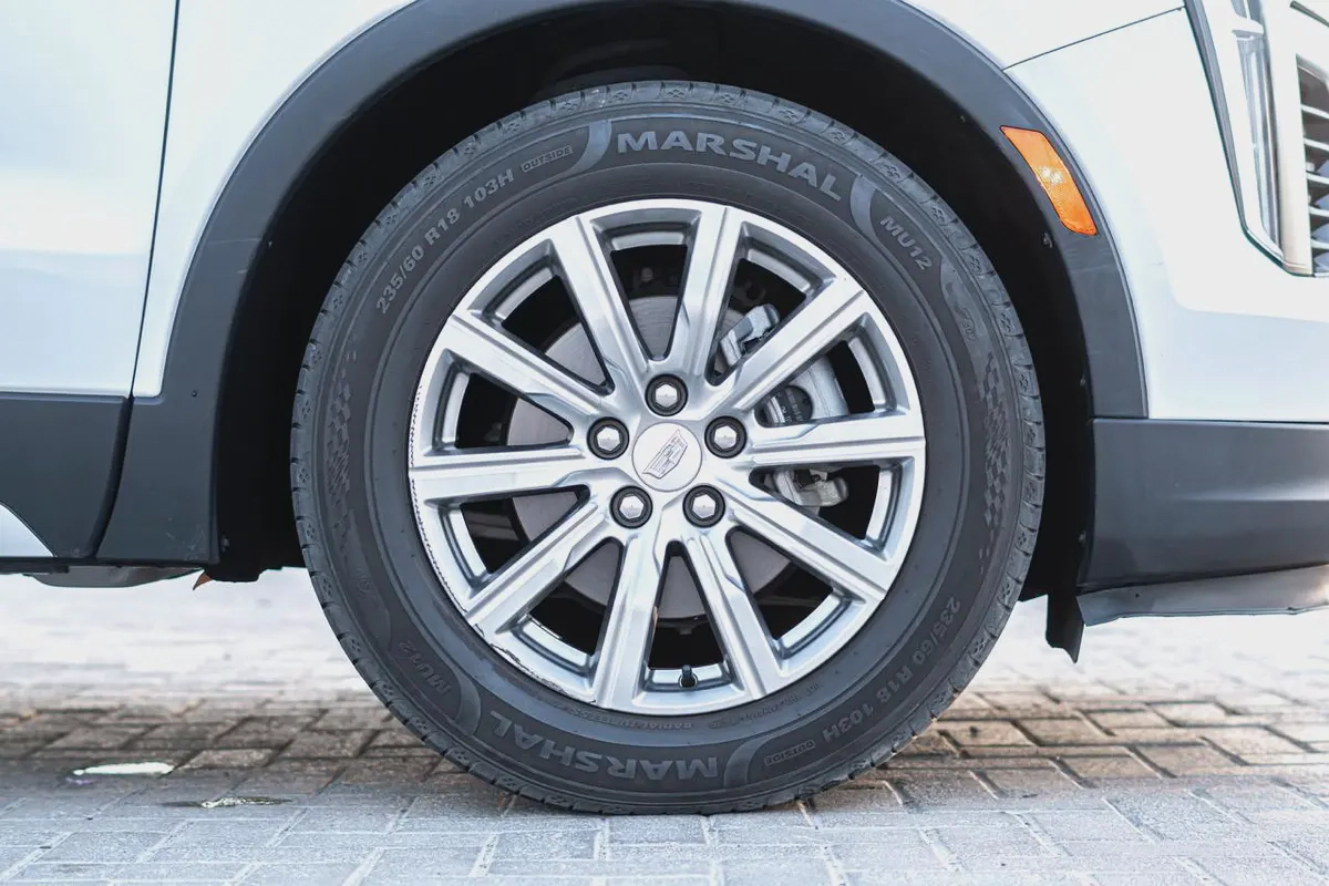 2021 Cadillac XT4 Premium Luxury | American Specs | Pristine Condition-6-6