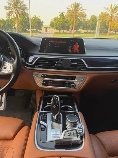 اول مالك من االوكالهStunning BMW 7-Series 730Li 2017 | GCC Specs | Low Mileage | Pristine Condition-13
