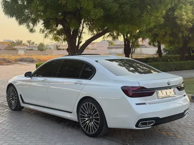 اول مالك من االوكالهStunning BMW 7-Series 730Li 2017 | GCC Specs | Low Mileage | Pristine Condition-4