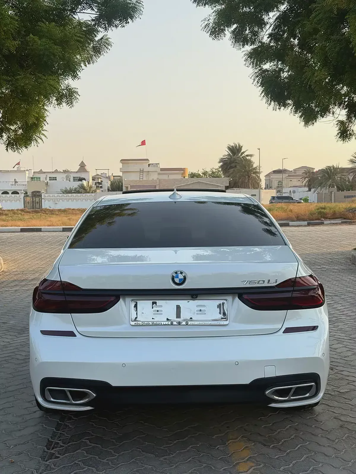 اول مالك من االوكالهStunning BMW 7-Series 730Li 2017 | GCC Specs | Low Mileage | Pristine Condition-3-3