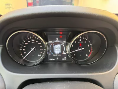 Gulf Specs 2017 DISCOVERY SPORT HSE LUXURY AWD 2.0Litre Turbo-Charged (AL-Tayer Partial)-10
