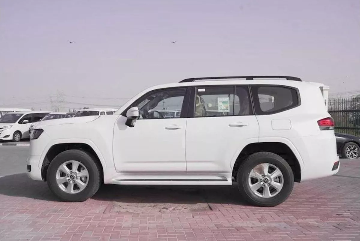 Toyota Land Cruiser GXR 3.5L-1-0