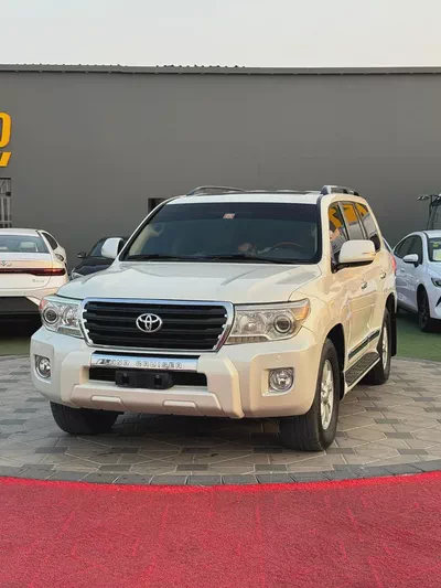 TOYOTA LAND CRUISER GXR 2012-0