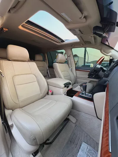 TOYOTA LAND CRUISER GXR 2012-9