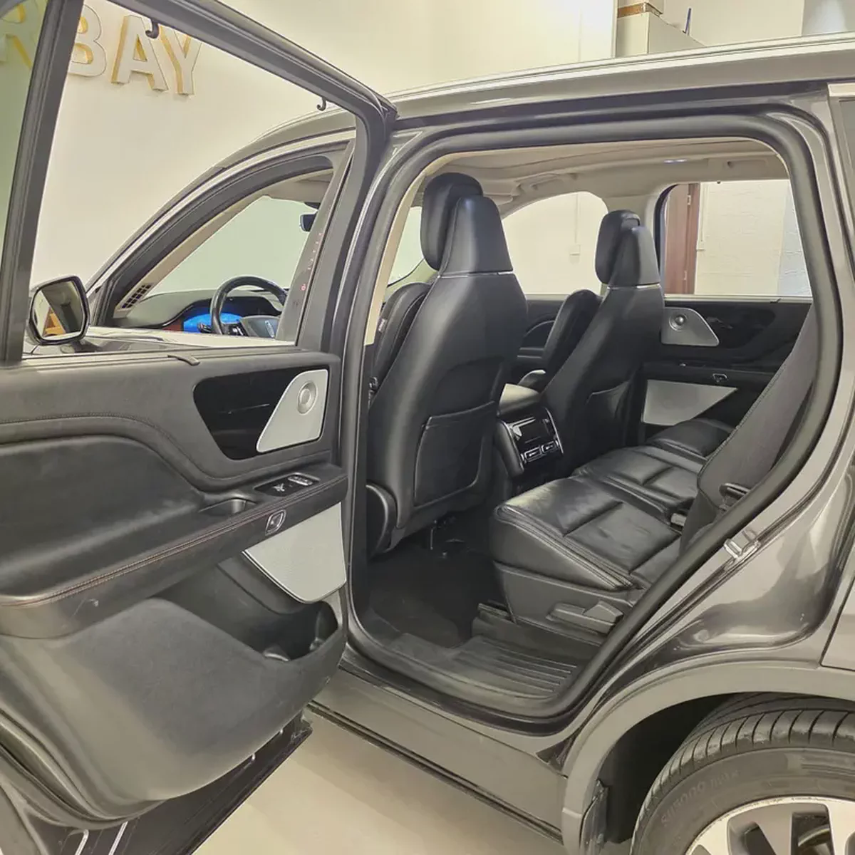 AED 1864 PM | LINCOLN AVIATOR PRESIDENTIAL 2020 | AGENCY WARRANTY & SERVICE CONTRACT AUG 2027 | GCC-13-13