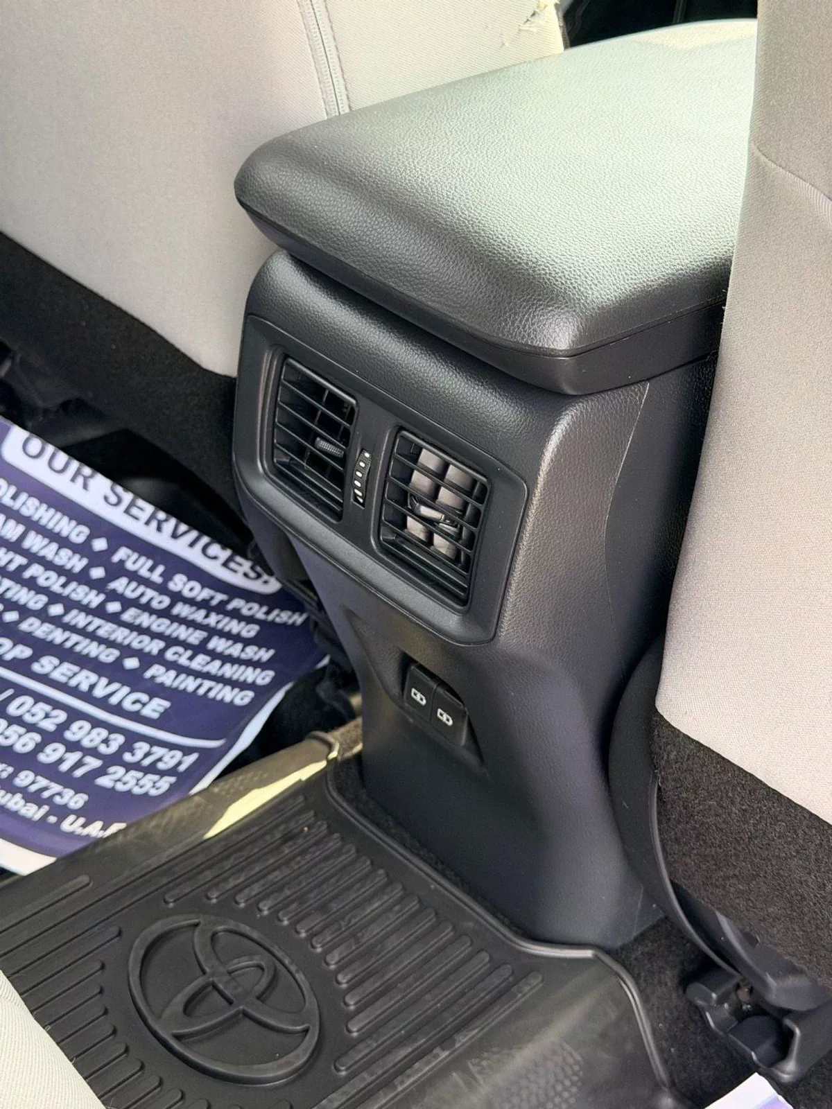 Toyota RAV4 XLE 2.5 L push start 2025 full option-10-0