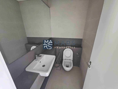 "Stunning 4-Bedroom Middle Unit Townhouse in Masaar – For rent-10