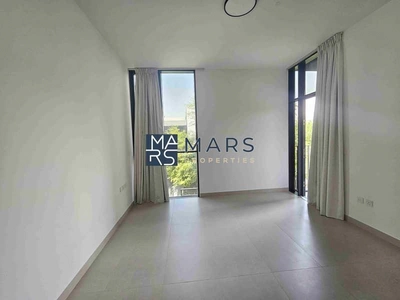 "Stunning 4-Bedroom Middle Unit Townhouse in Masaar – For rent-23