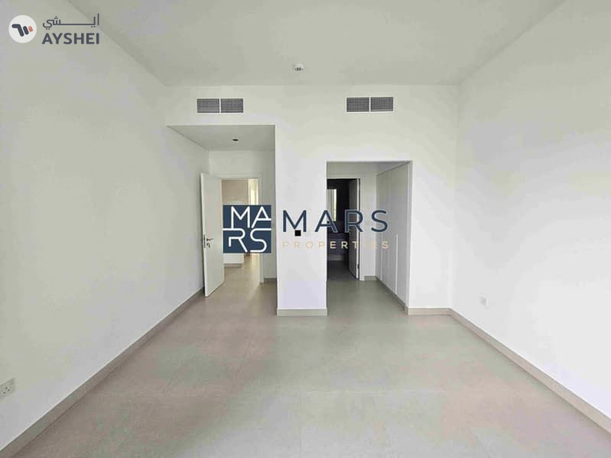 "Stunning 4-Bedroom Middle Unit Townhouse in Masaar – For rent-21-21