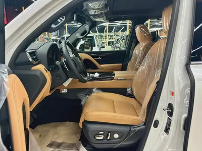 2026 / LEXUS LX700 H SIGNATURE / WITHOUT AUTO PARK / GCC-13