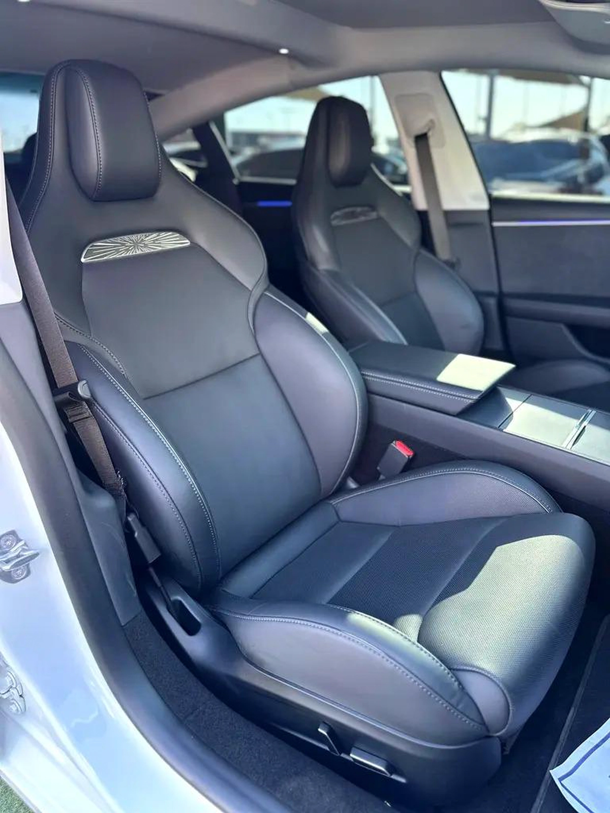 TESLA MODEL 3 PERFORMANCE GCC 2024 Service History (Under Warranty) Original Paint Zero Accidents R-1-1