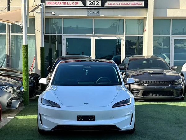 TESLA MODEL 3 PERFORMANCE GCC 2024 Service History (Under Warranty) Original Paint Zero Accidents R