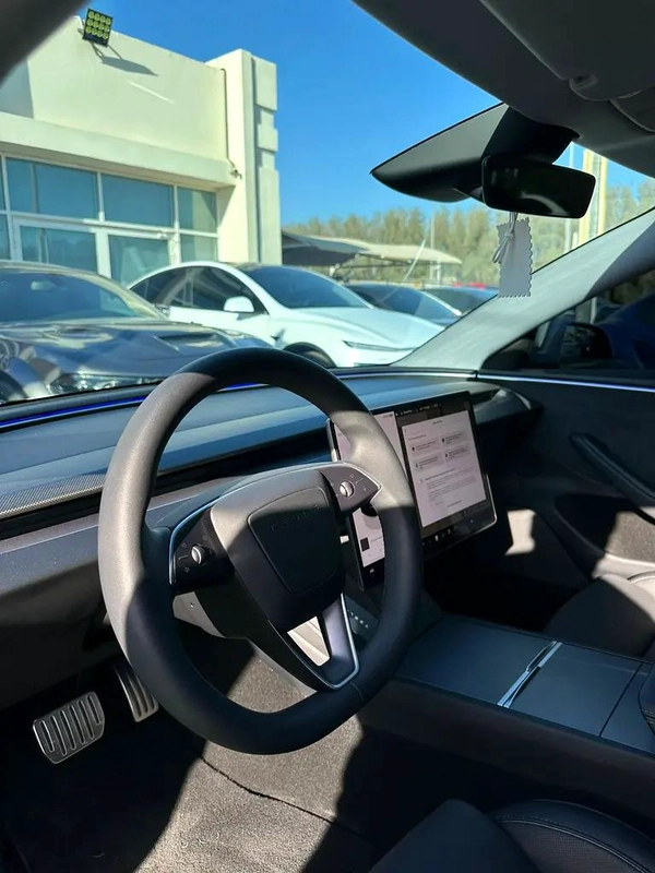 TESLA MODEL 3 PERFORMANCE GCC 2024 Service History (Under Warranty) Original Paint Zero Accidents R